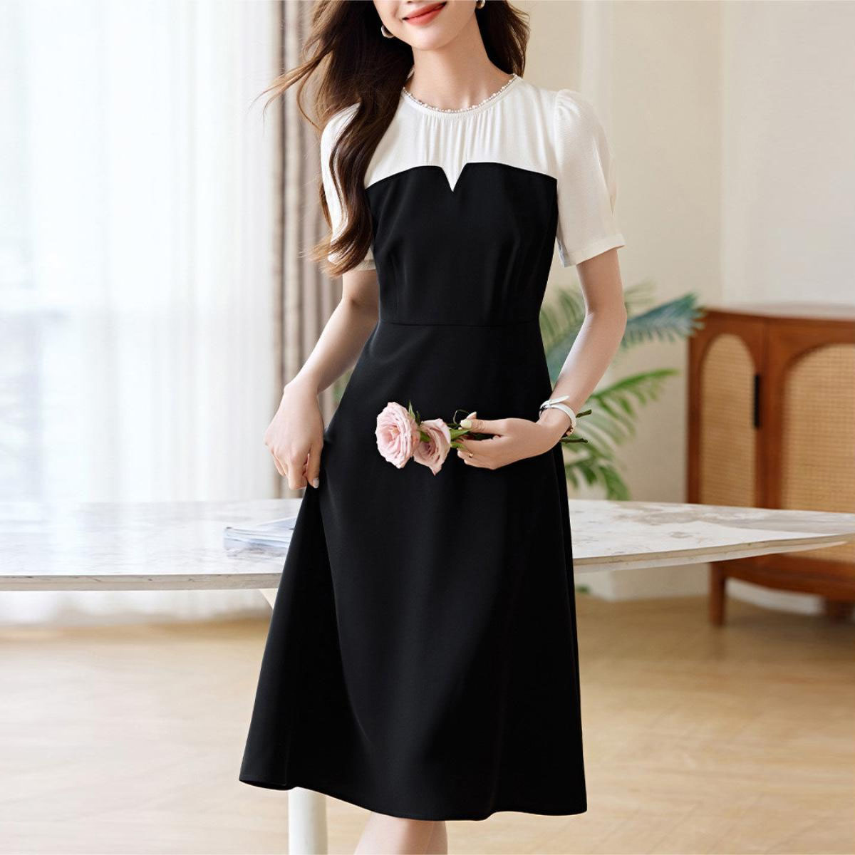 法式撞色泡泡袖收腰連身裙