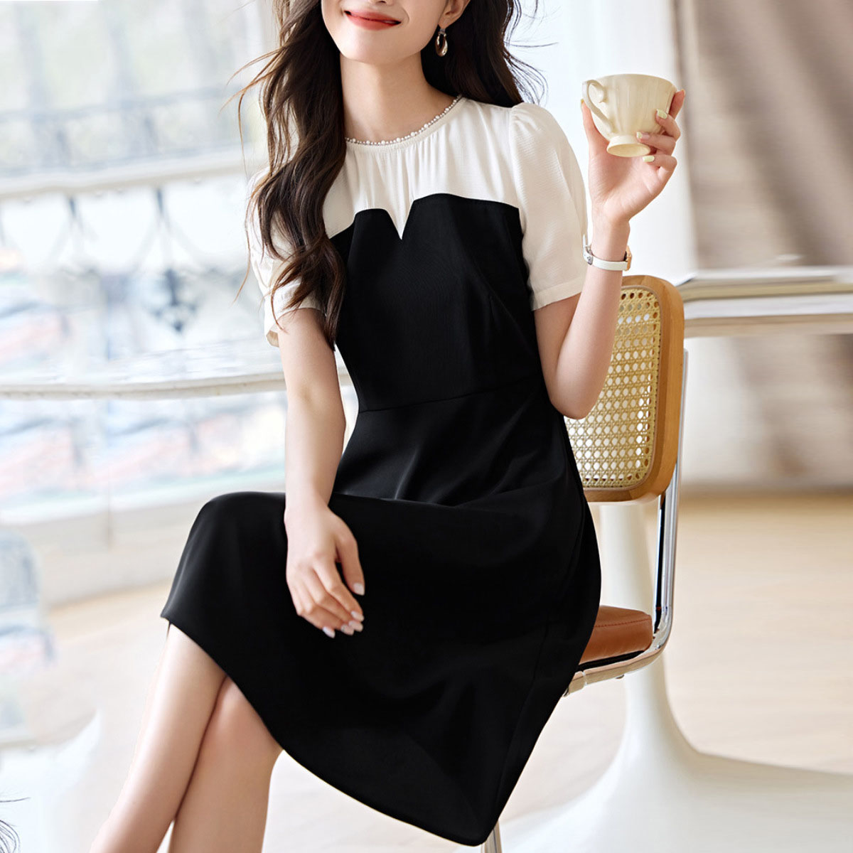 法式撞色泡泡袖收腰連身裙