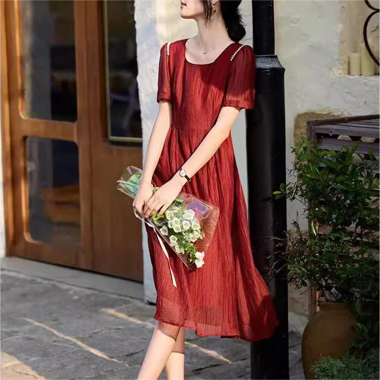 優雅純色泡泡袖方領連身裙