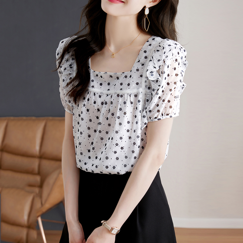 小清新碎花方領雪紡衫