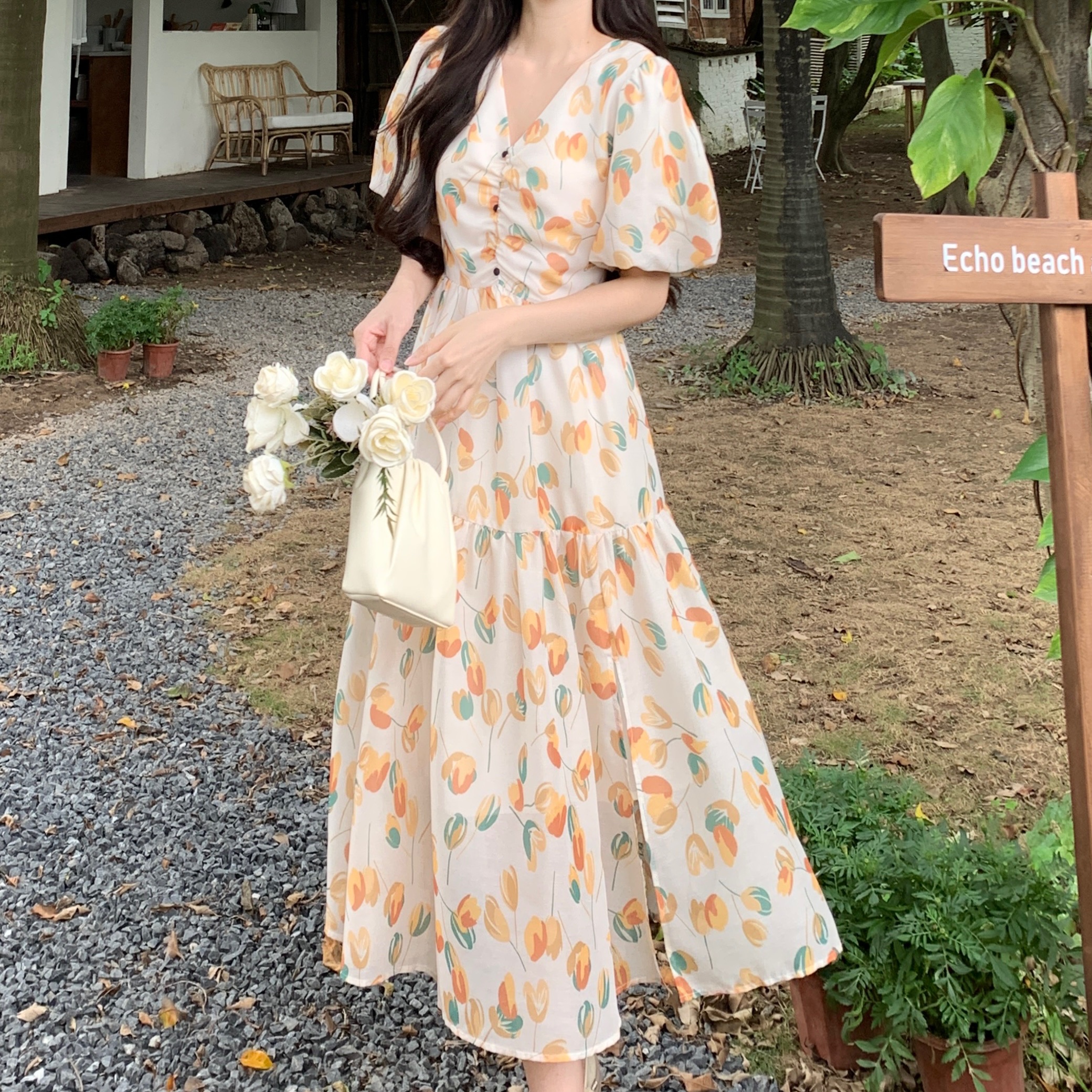 法式復古碎花泡泡袖連身裙