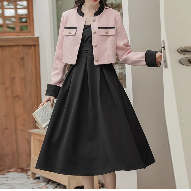 赫本風純色吊帶收腰連身裙