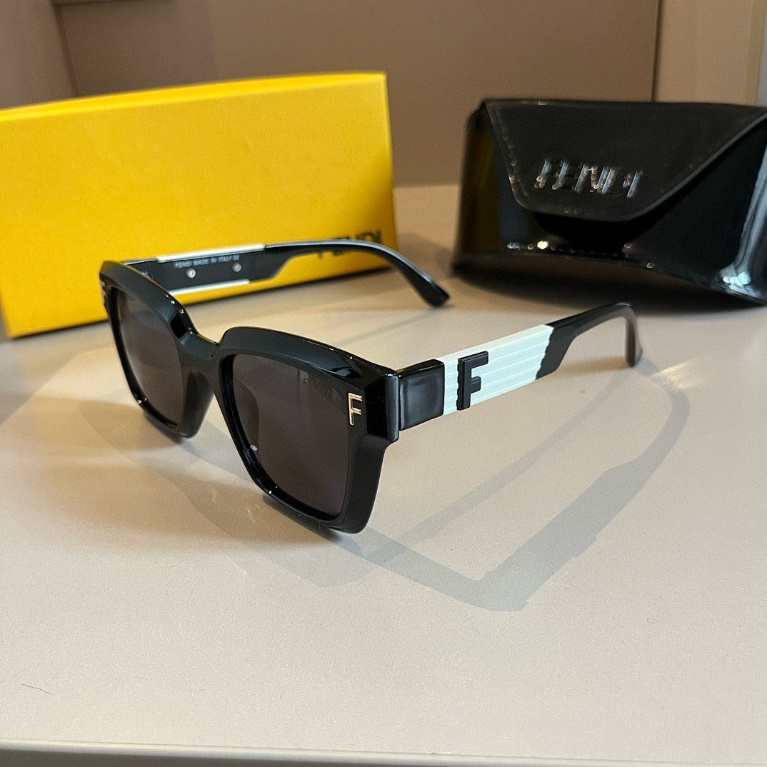 FENDI(フェンディ) サングラス