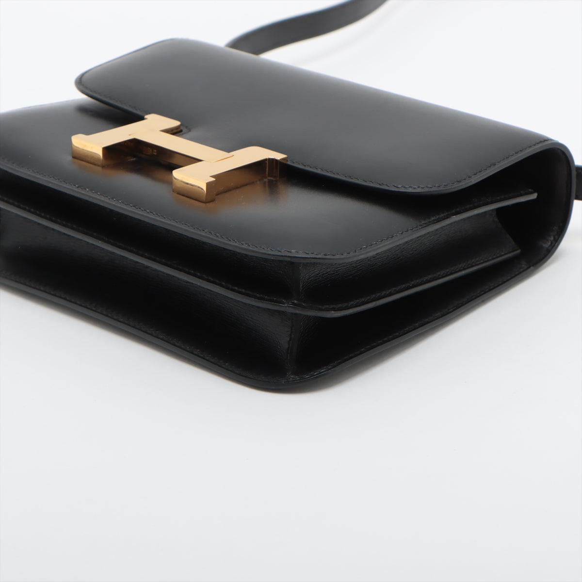 哈【HERMES  公式旗艦店】斜めがけバッグエルメス コンスタンス3 ミニ18 ボックスカーフ ブラック ゴールド金具