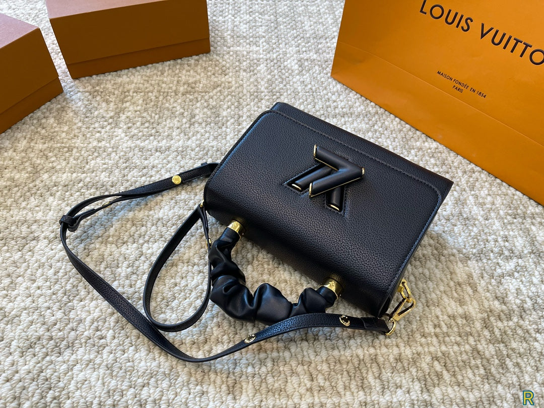 【LOUIS VUITTON 公式旗艦店】ルイヴィトン 斜めがけバッグ   Fashion bag Lv999