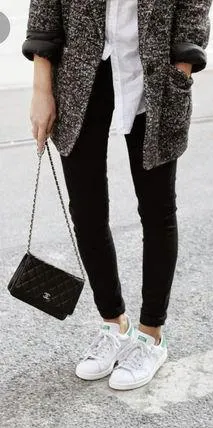 【憧れ】CHANELチェーンウォレット　マトラッセバックセレブ愛用-BUYMA