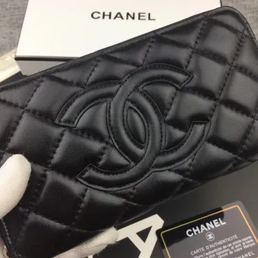 【CHANEL】人気の新作バカ売れ商品菱形チェック柄の刺しゅう入りバラ財布