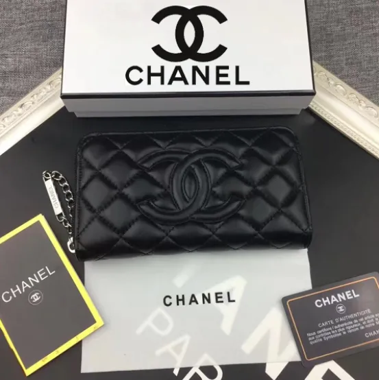 【CHANEL】人気の新作バカ売れ商品菱形チェック柄の刺しゅう入りバラ財布