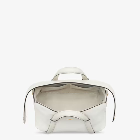 哈【FENDI   公式旗艦店】フェンディ ハンドバッグフェンディ ボストン 365    アイスホワイト レザー バッグ