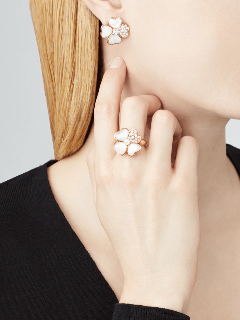 コスモス イヤリング、ミディアムモデル-ブランドオンライン ブティック買取