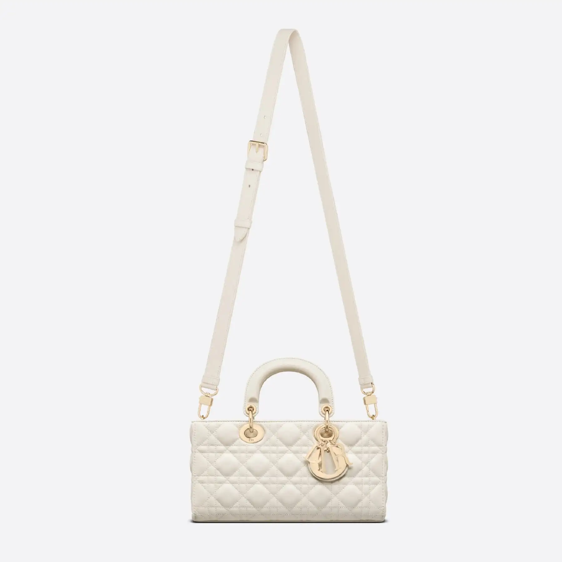 【DIOR】雑誌掲載！泉 里香さん愛用！夏感あふれる新作バッグが登場！