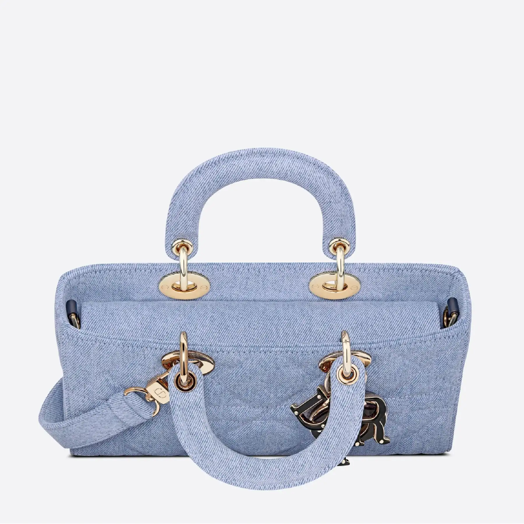 【DIOR】雑誌掲載！泉 里香さん愛用！夏感あふれる新作バッグが登場！