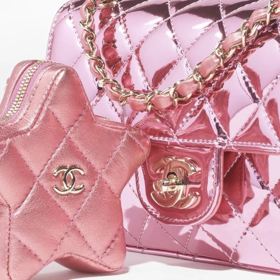 2024 Cruise CHANEL ミニフラップバッグ＆スターコインケース付