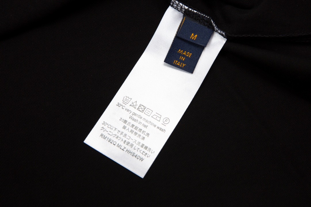 【LOUIS VUITTON 公式旗艦店】ルイヴィトン  Tシャツ   ご好評に付き再入荷！