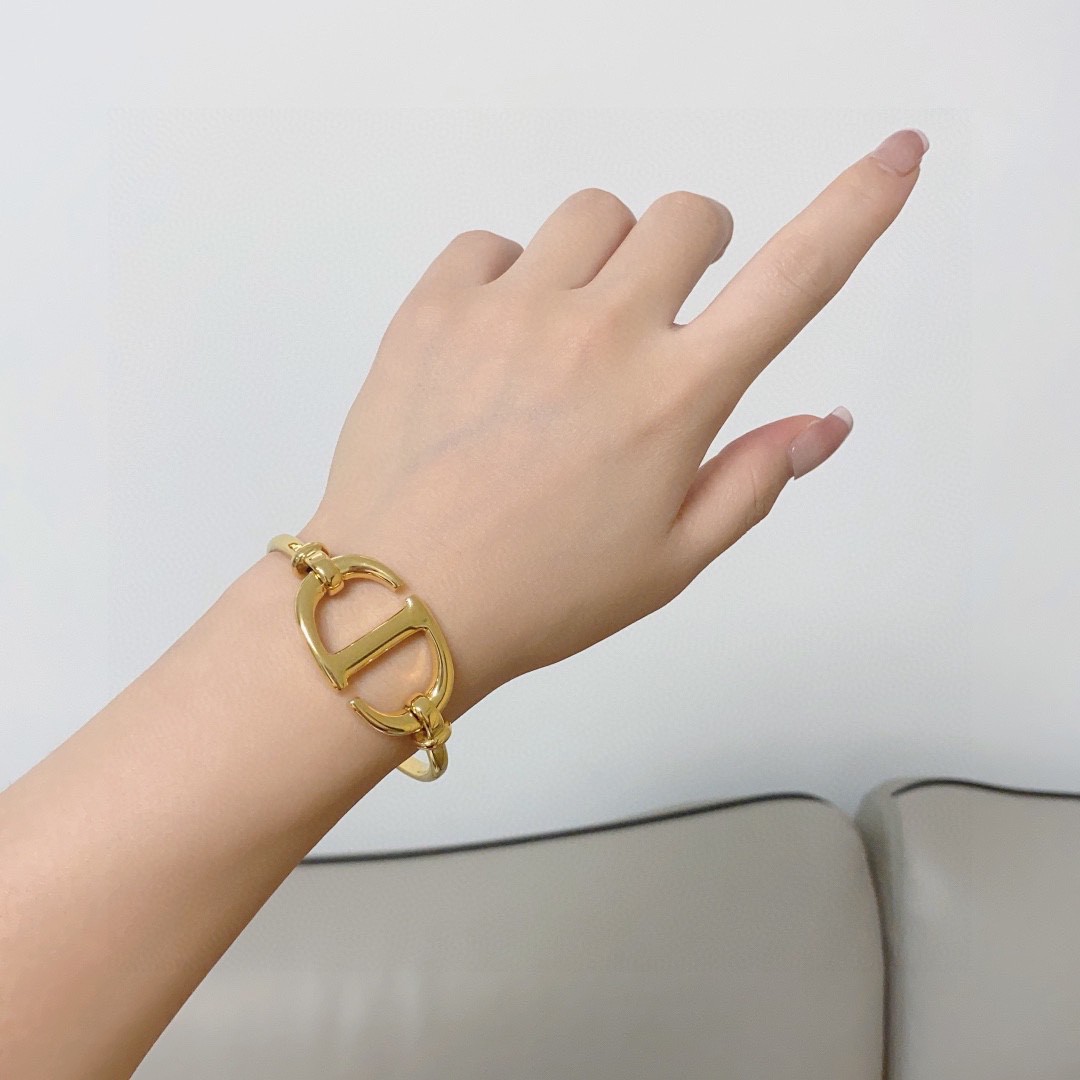 【DIOR】ブレスレット、ファッションシンプルなスタイル