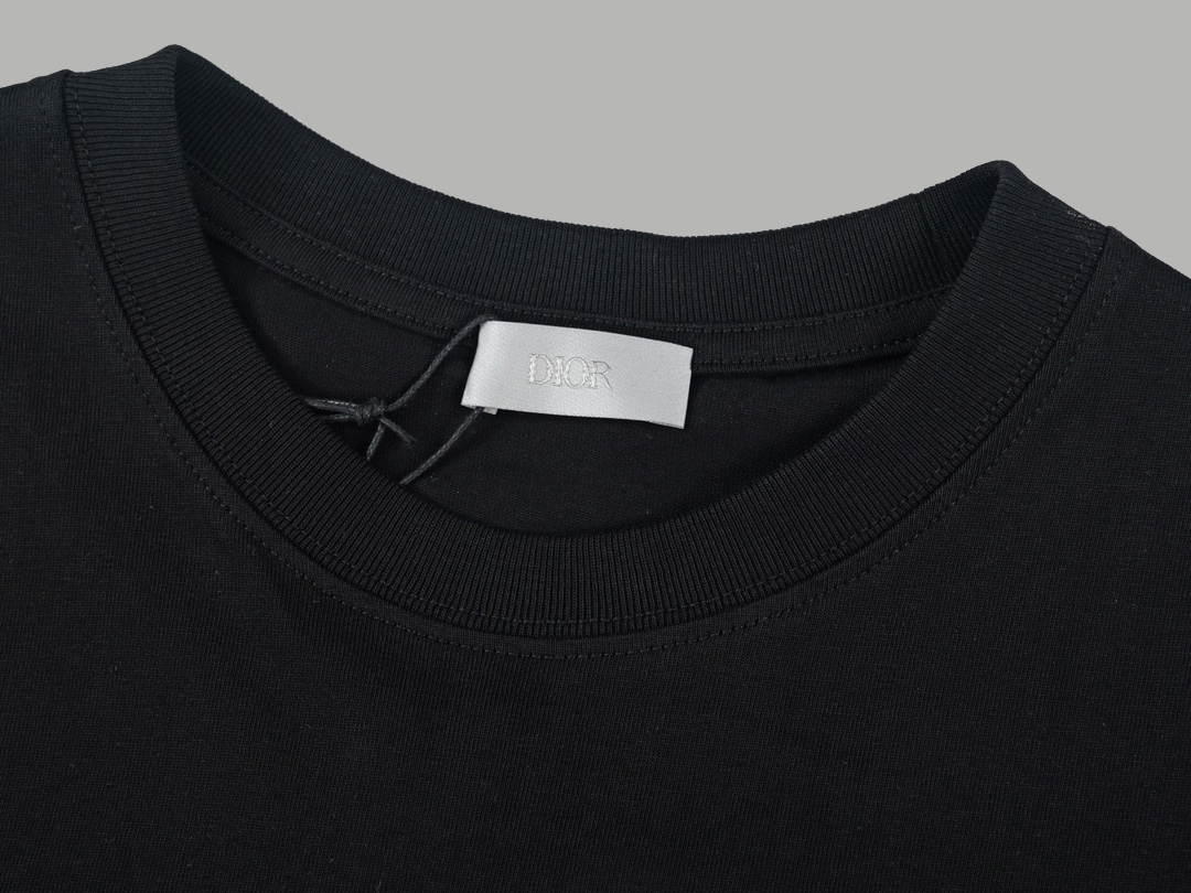 【DIOR 公式旗艦店】ディオール   Tシャツ ご好評に付き再入荷 240718