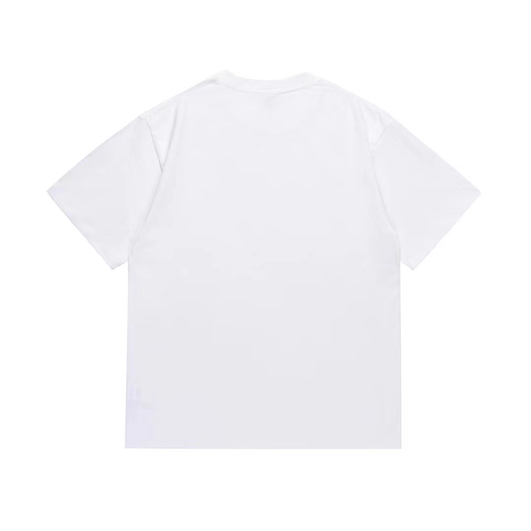 【BAPE  公式旗艦店】Tシャツご好評に付き再入荷！
