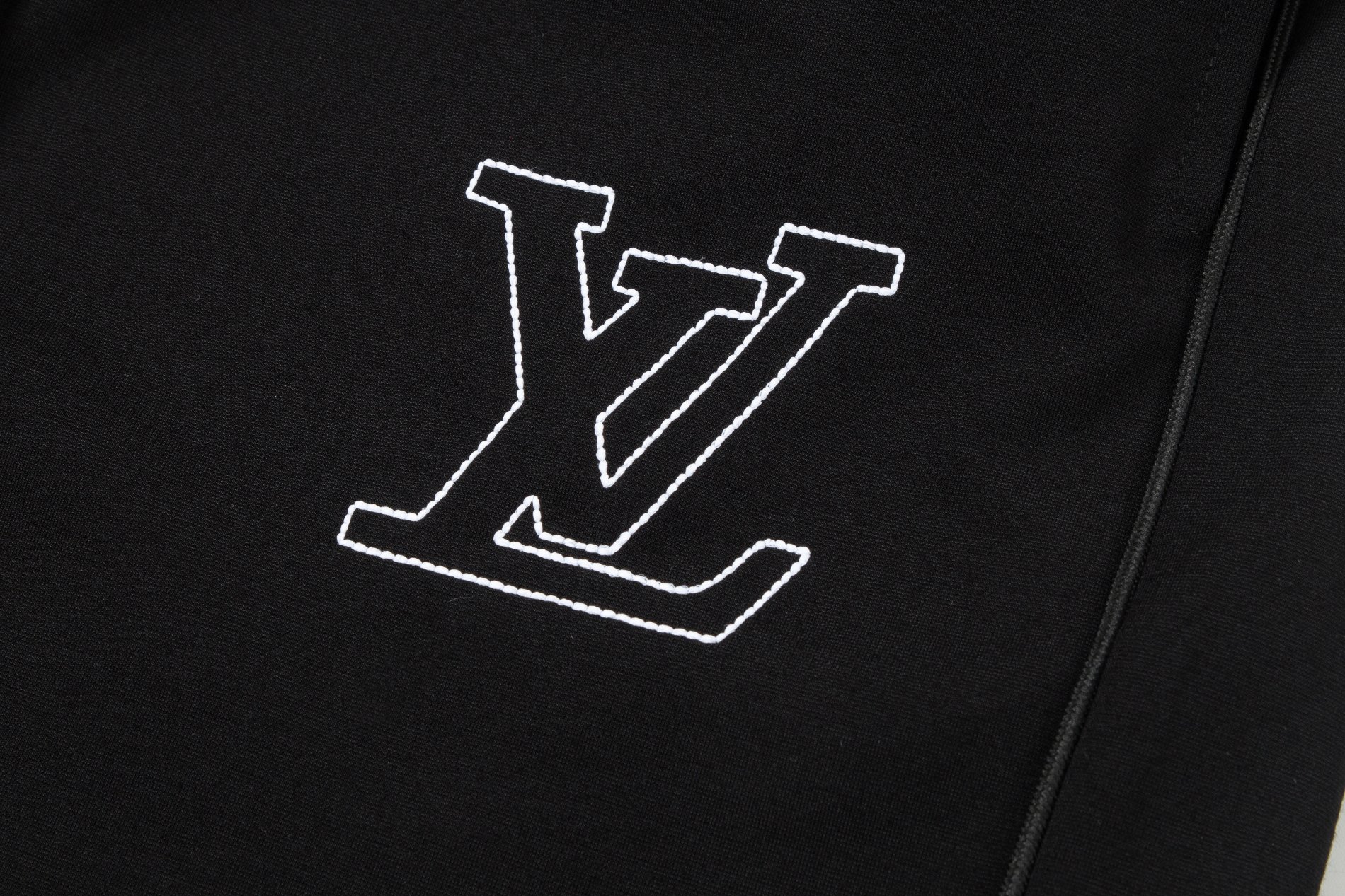 【LOUIS VUITTON 公式旗艦店】ルイヴィトン  ショートパンツご好評に付き再入荷！