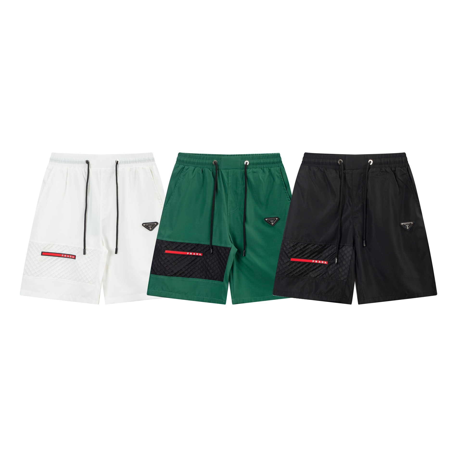 【PRADA  公式旗艦店】プラダ  Tシャツ ご好評に付き再入荷！