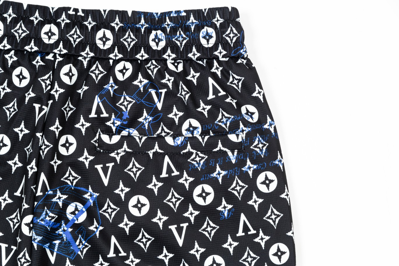 【MONCLER 公式旗艦店】モンクレール   ショートパンツ  ご好評に付き再入荷！