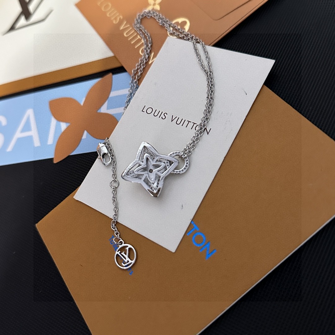 【LOUIS VUITTON】ネックレス、新しいネックレス万能シンプルファッションオーナメント  2472