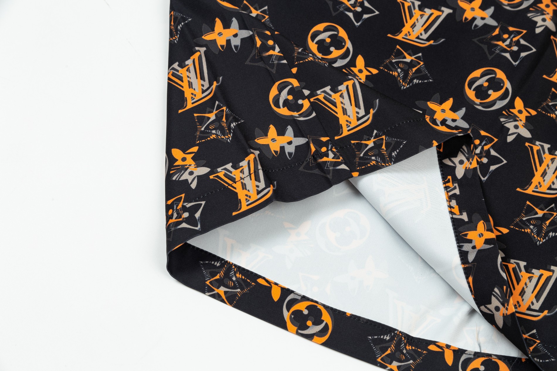 【LOUIS VUITTON  公式旗艦店】ルイヴィトン  ショートパンツ  ご好評に付き再入荷！