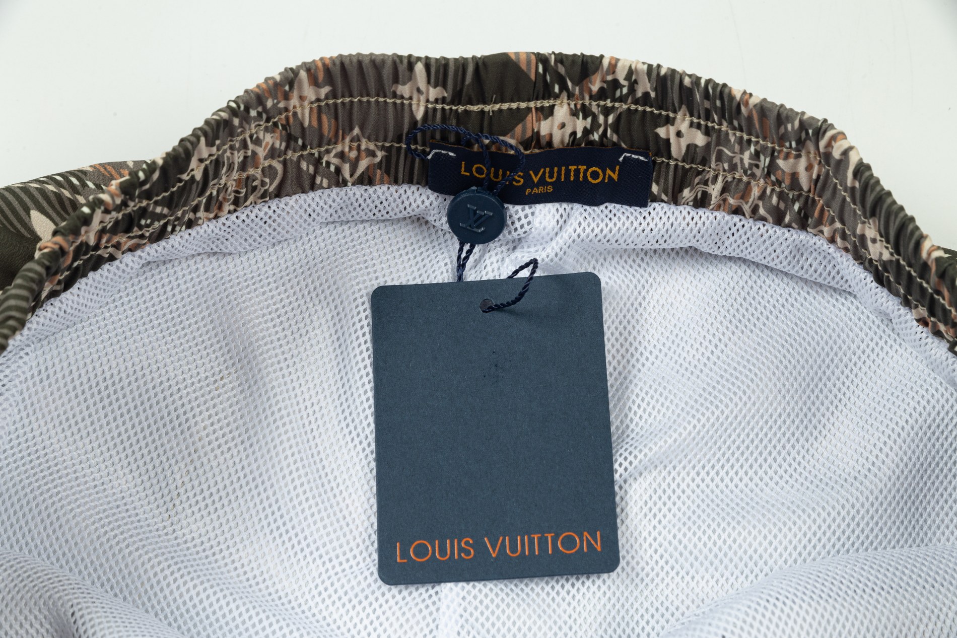 【LOUIS VUITTON  公式旗艦店】ルイヴィトン  ショートパンツ  ご好評に付き再入荷！