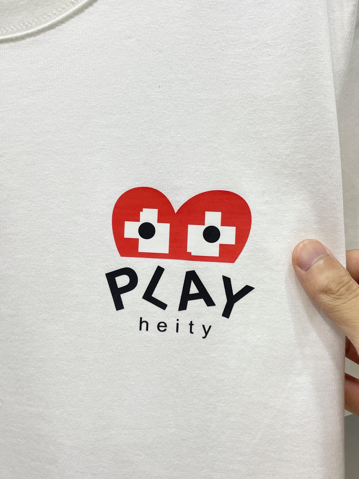 【COMME DES GARCONS PLAY 公式旗艦店】 コム デ ギャルソン プレイ   Tシャツご好評に付き再入荷 24628