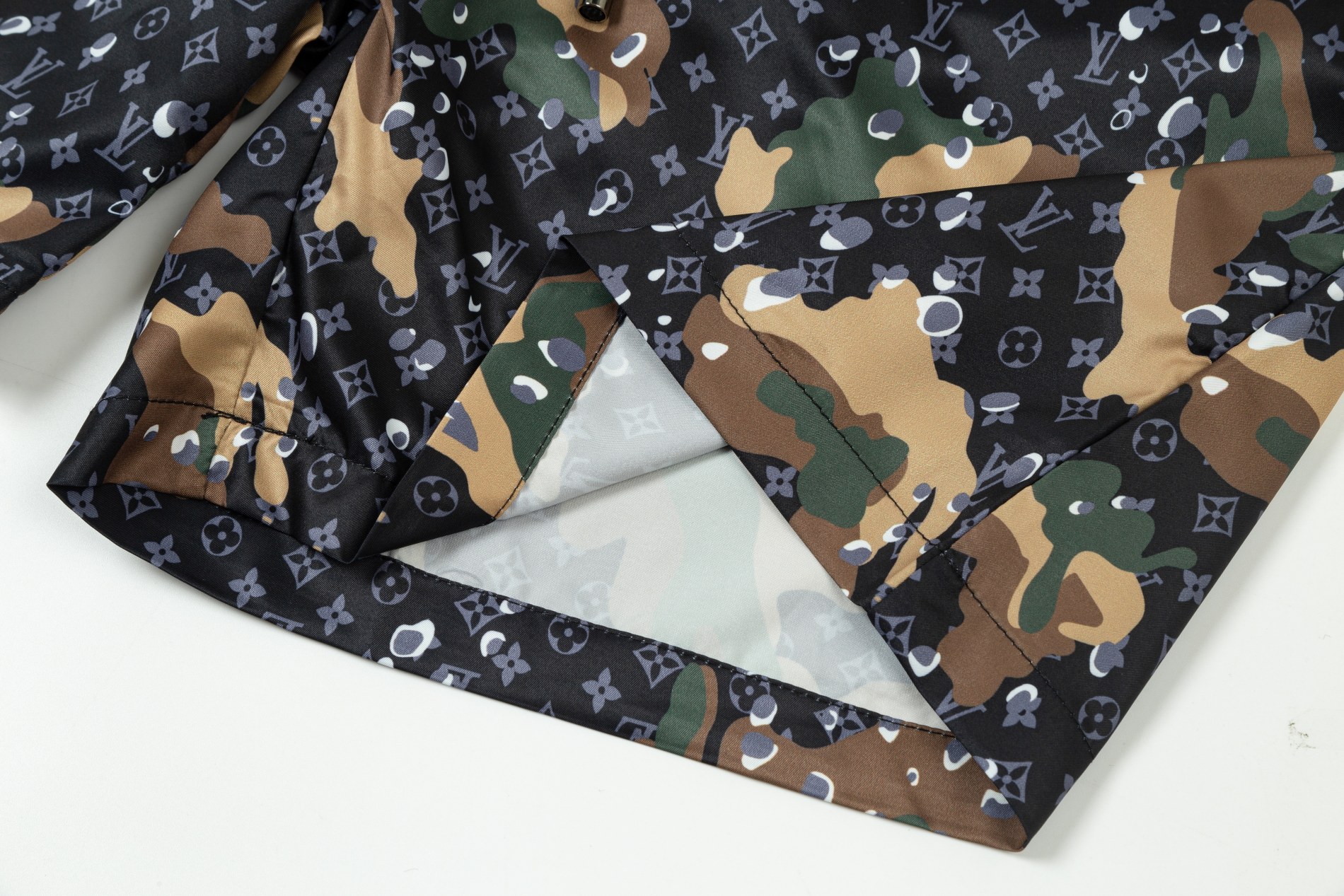 【LOUIS VUITTON  公式旗艦店】ルイヴィトン  ショートパンツご好評に付き再入荷24613