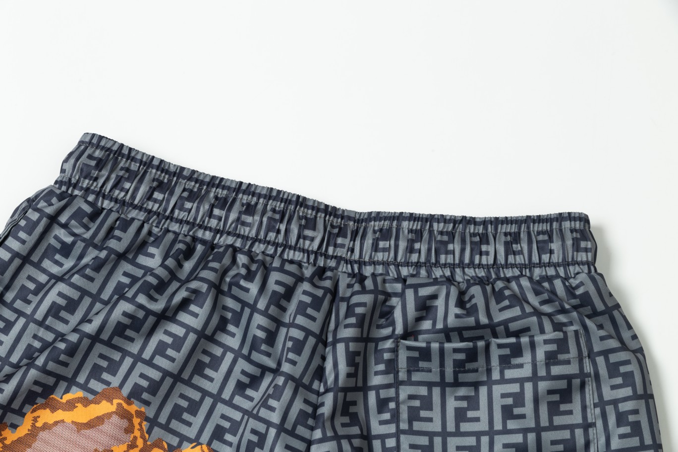 【FENDI 公式旗艦店】フェンディ ショートパンツご好評に付き再入荷！