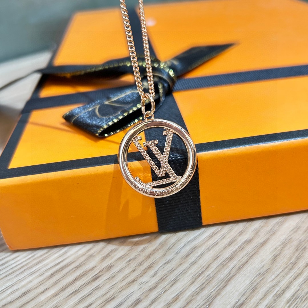 【LOUIS VUITTON】ネックレス、新しいネックレス万能シンプルファッションオーナメント  2472