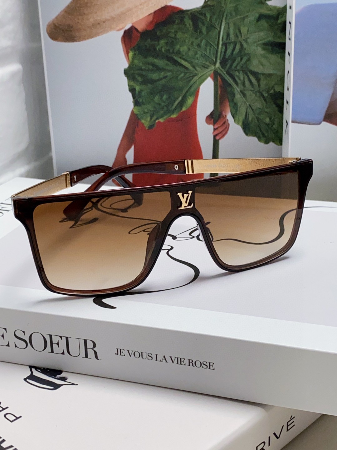 LOUIS VUITTON(ルイヴィトン) サングラス 24706