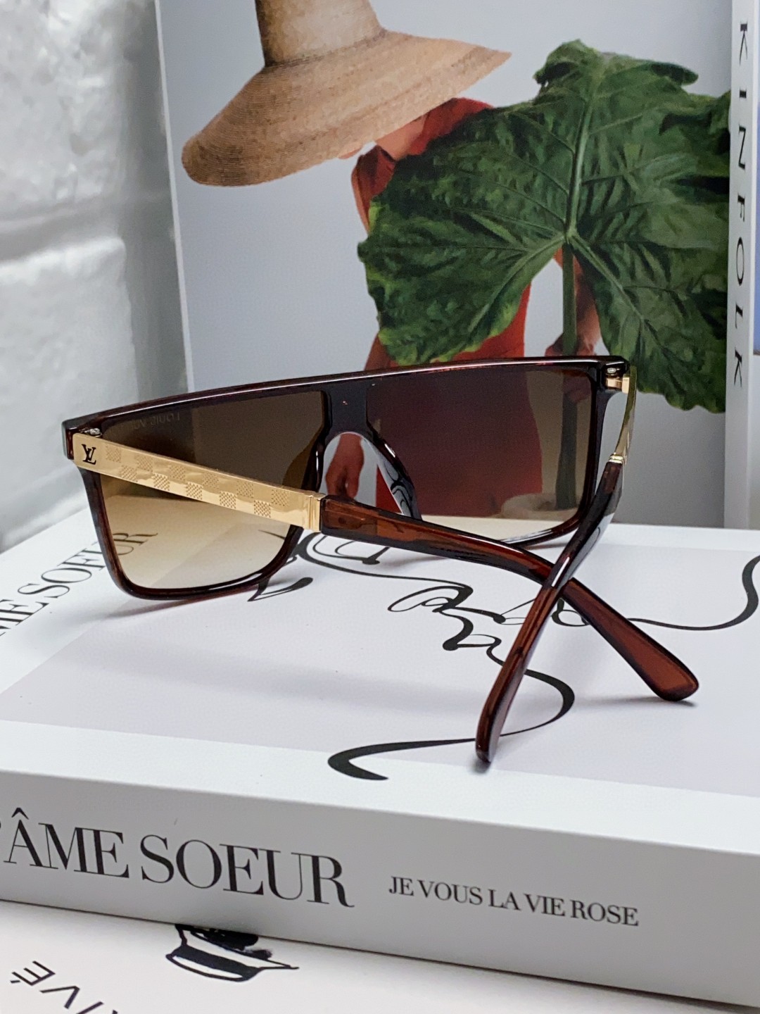 LOUIS VUITTON(ルイヴィトン) サングラス 24706