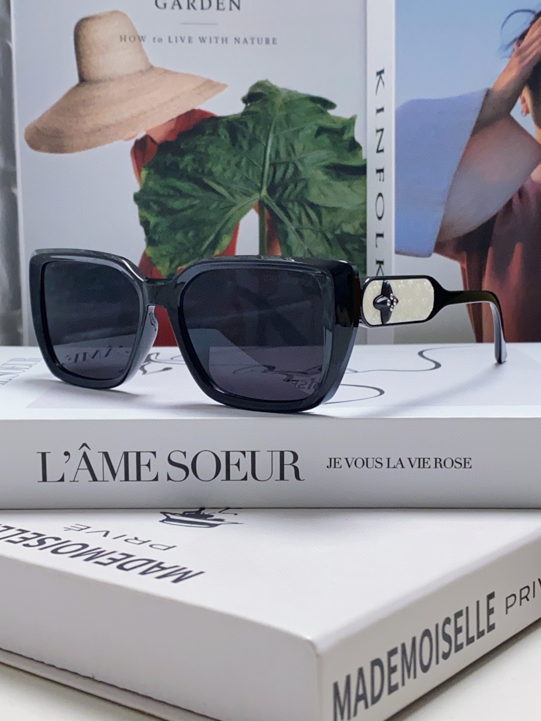 LOUIS VUITTON(ルイヴィトン) サングラス 24706