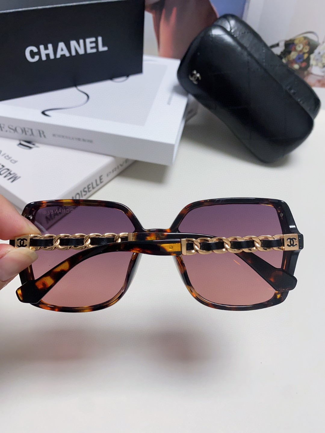 CHANEL( シャネル) サングラス