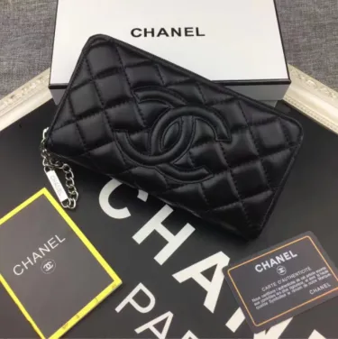 【CHANEL】人気の新作バカ売れ商品菱形チェック柄の刺しゅう入りバラ財布