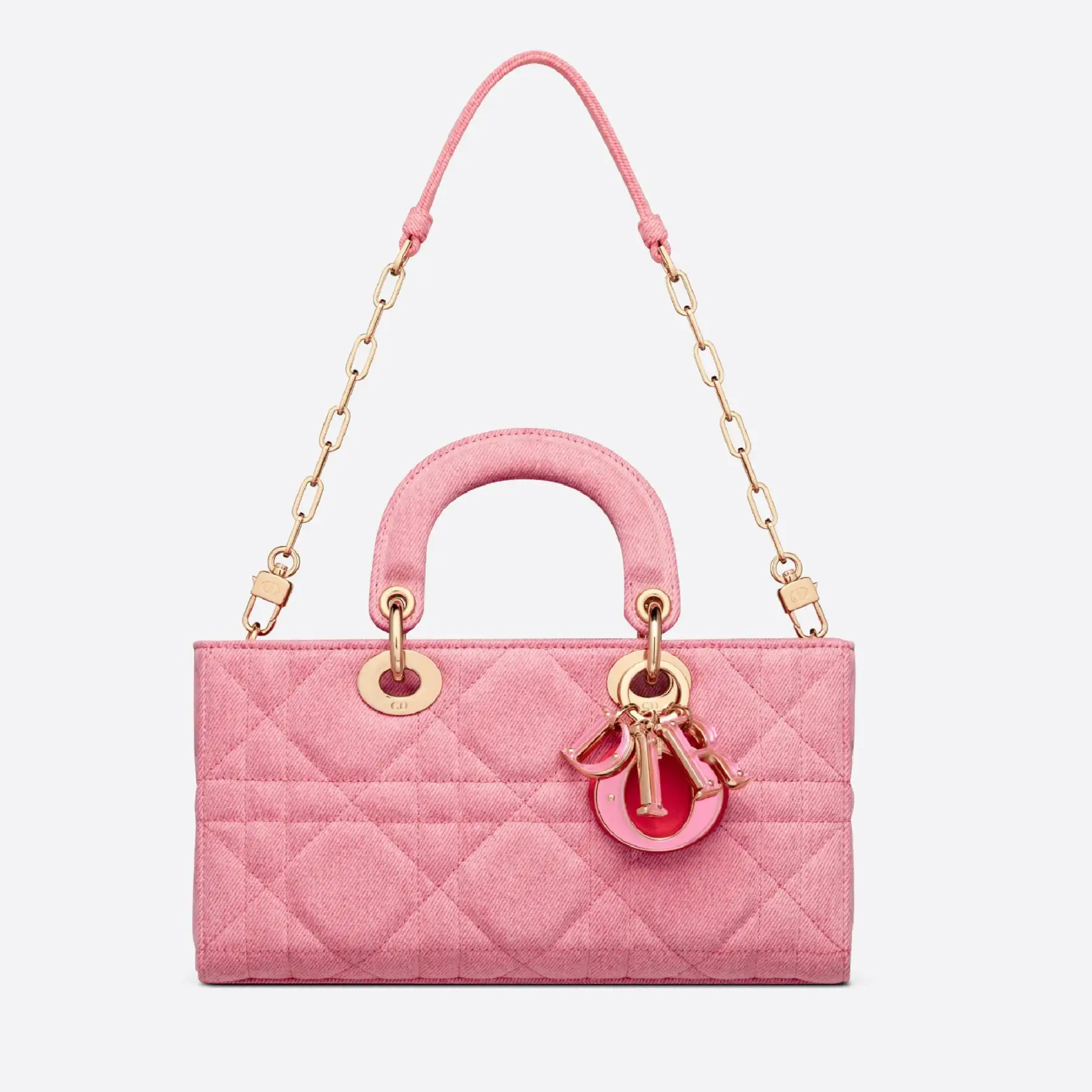 【DIOR】雑誌掲載！泉 里香さん愛用！夏感あふれる新作バッグが登場！