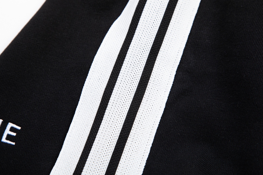 【CELINE 公式旗艦店】セリーヌ  ショートパンツ  ご好評に付き再入荷！