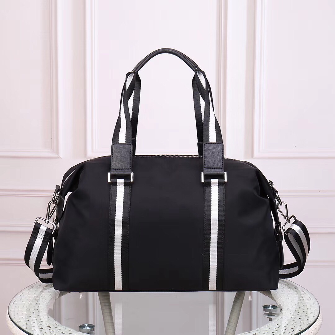 【PRADA 公式旗艦店】プラダ  ブリーフケース  当日出荷 好評に付き再入荷！44*25*14CM