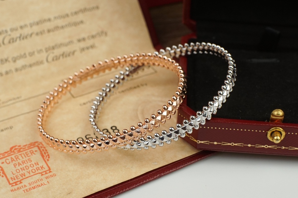 【CARTIER】ブレスレット、ファッションシンプルなスタイル 2472