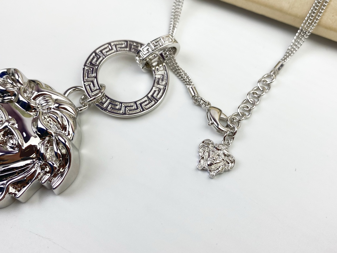 【VERSACE】ネックレス、新しいネックレス万能シンプルファッションオーナメント 2474