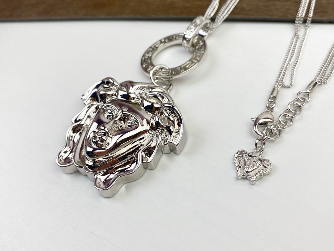 【VERSACE】ネックレス、新しいネックレス万能シンプルファッションオーナメント 2474