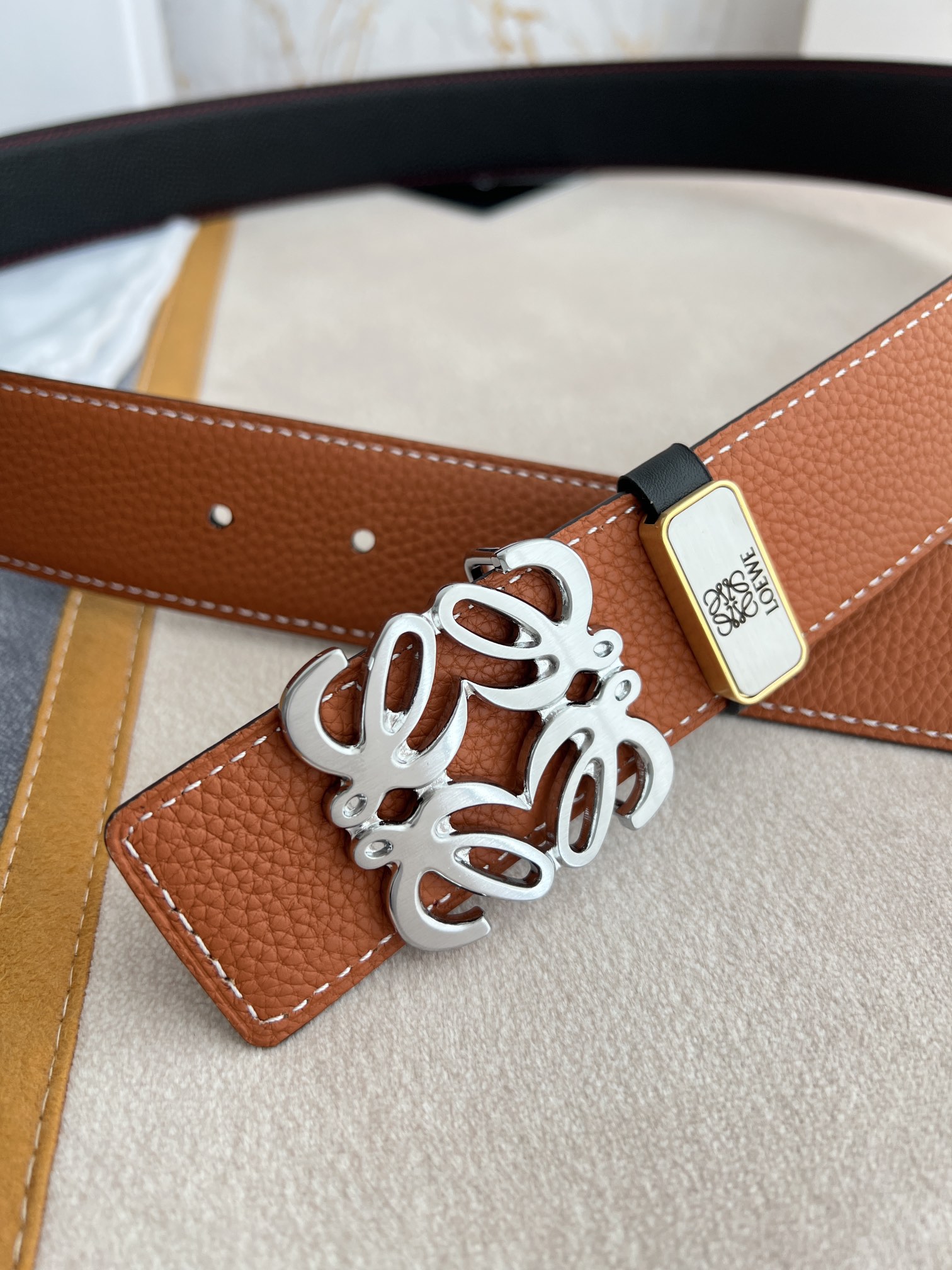 【LOEWE】(ロエベ)3.8cmベルト メンズ