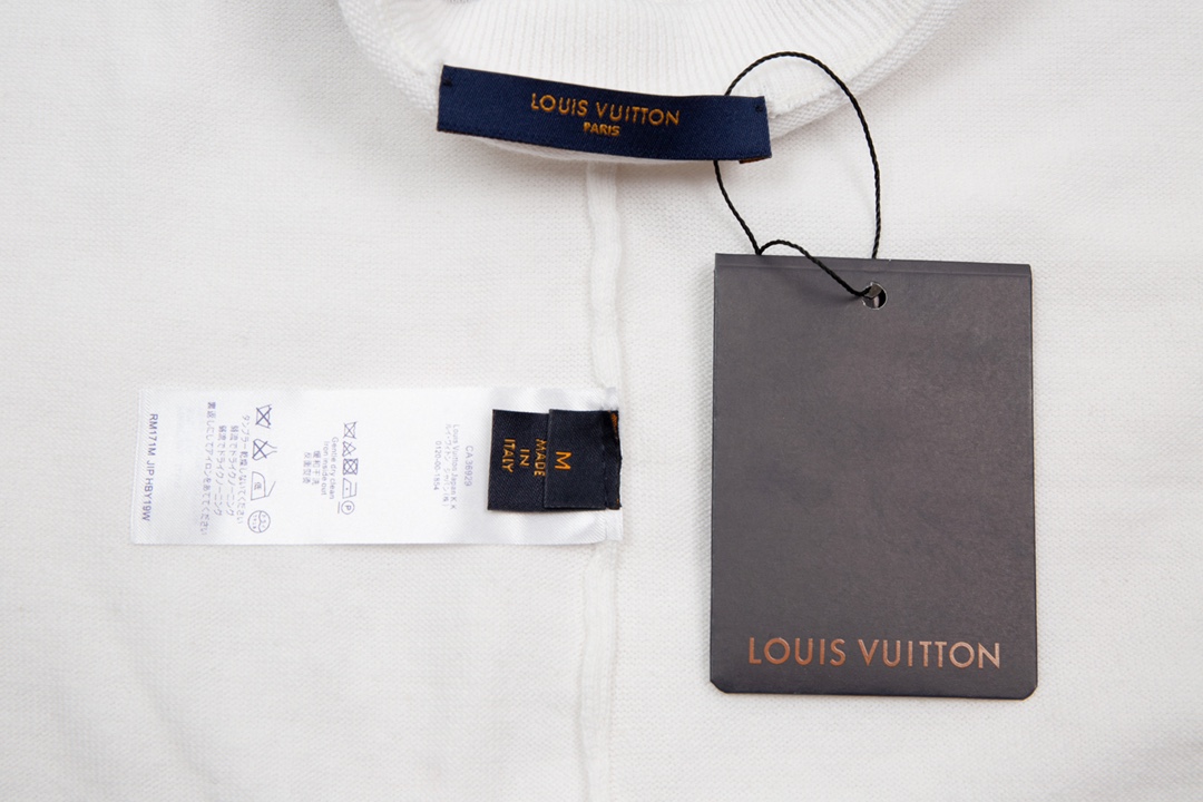 【LOUIS VUITTON  公式旗艦店】ルイヴィトン   Tシャツご好評に付き再入荷！