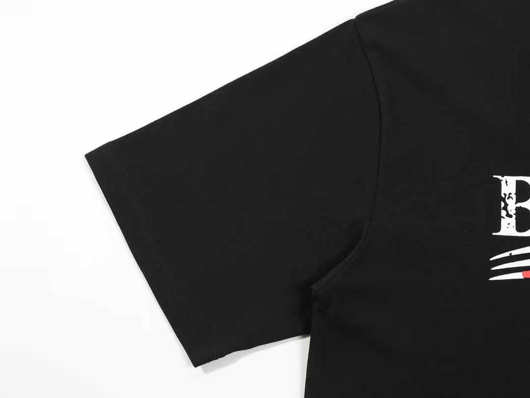 【Supreme & BALENCIAGA  公式旗艦店】シュプリーム & バレンシアガ  Tシャツご好評に付き再入荷！