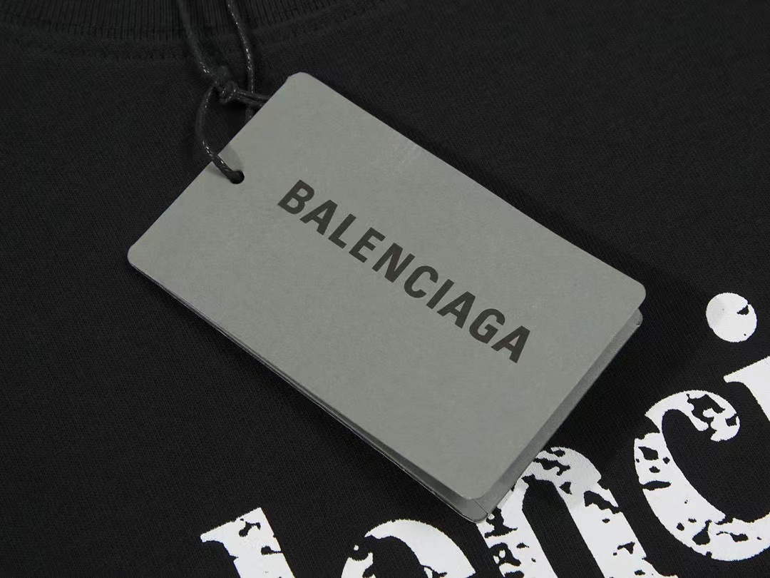 【Supreme & BALENCIAGA  公式旗艦店】シュプリーム & バレンシアガ  Tシャツご好評に付き再入荷！