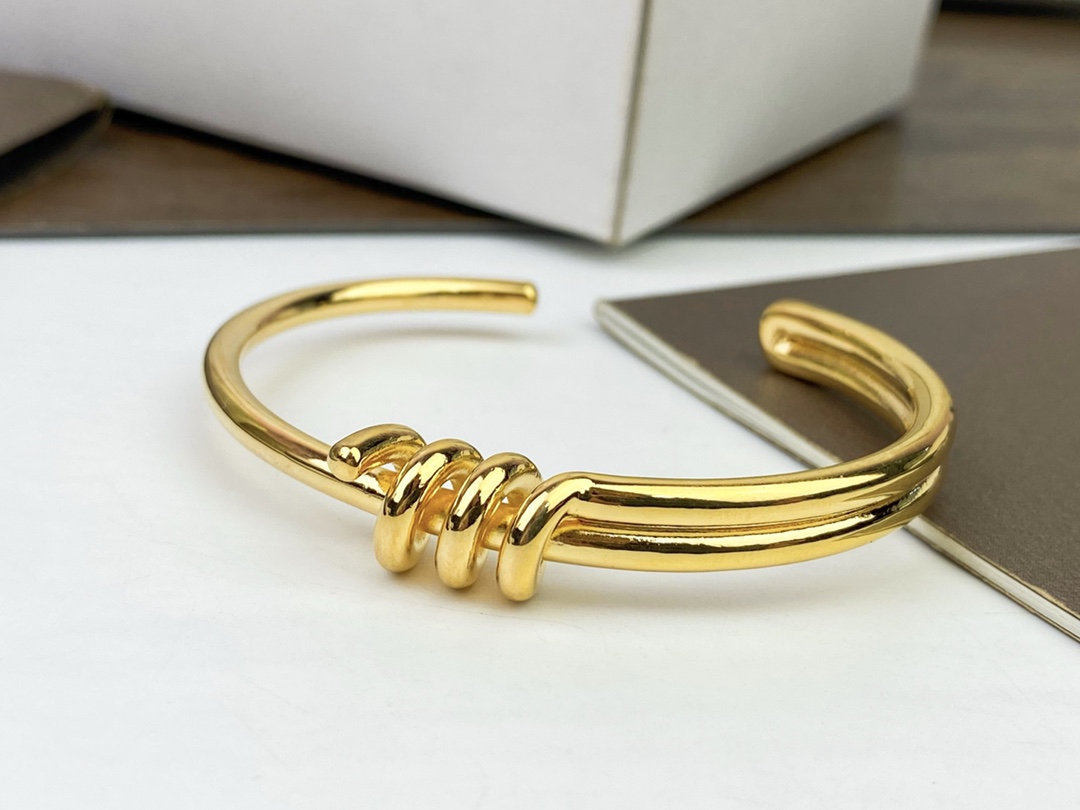 【CELINE】ブレスレット、ファッションシンプルなスタイル 2474