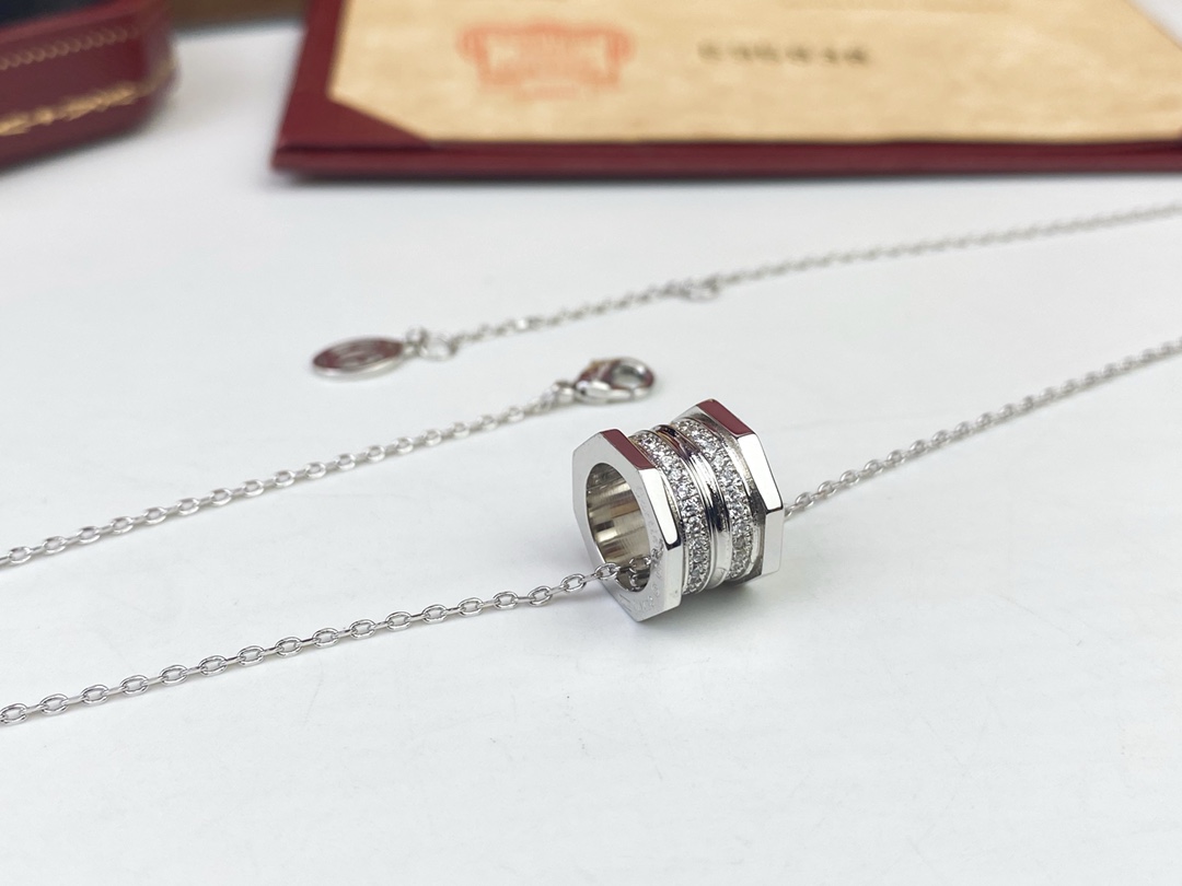 【CARTIER】ネックレス、新しいネックレス万能シンプルファッションオーナメント 24614