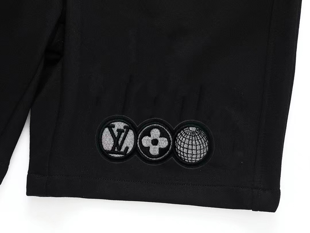 【LOUIS VUITTON  公式旗艦店】ルイヴィトン  ショートパンツ  ご好評に付き再入荷！
