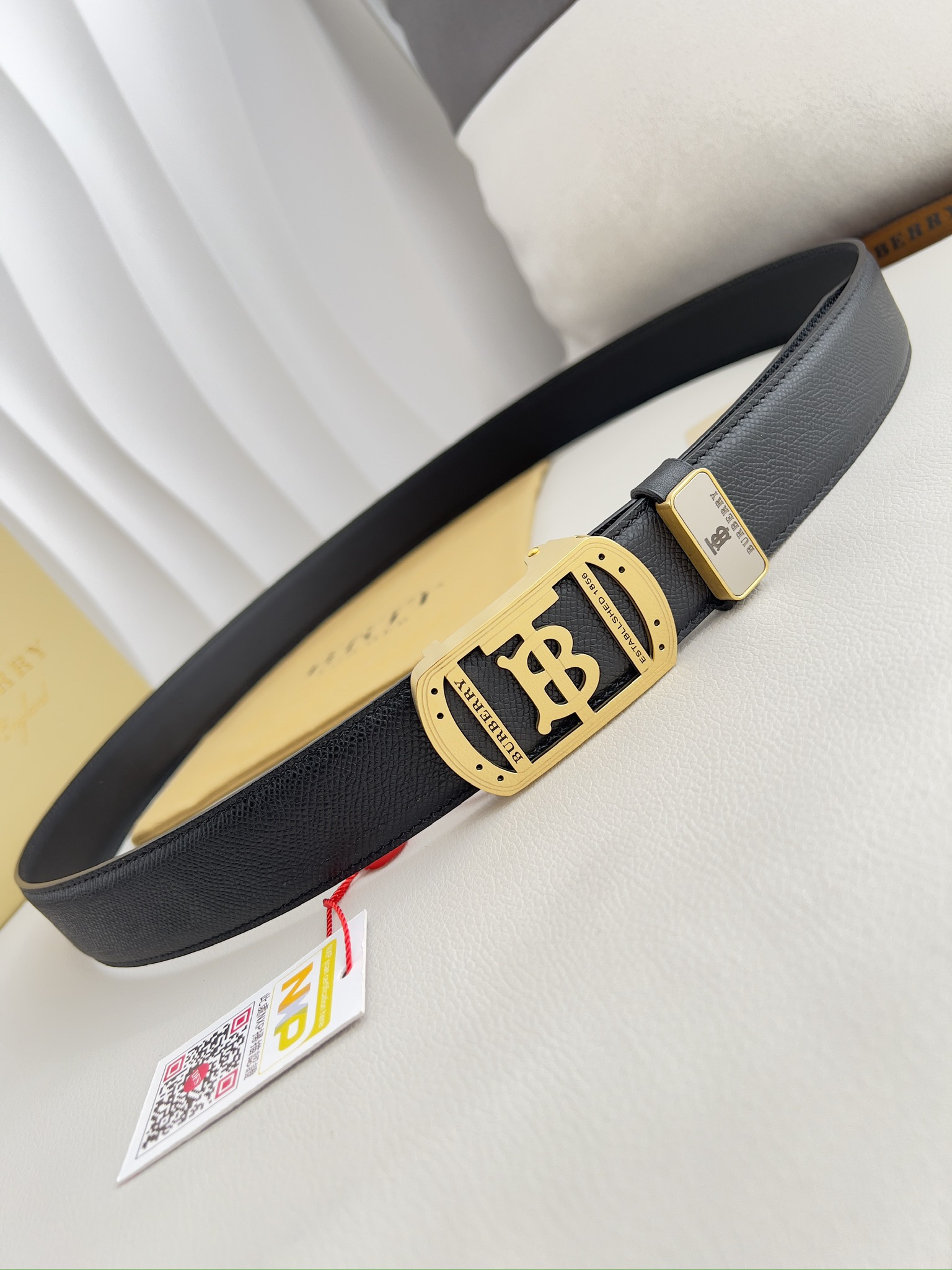 【BURBERRY】(バーバリー) 3.5cmベルト メンズ